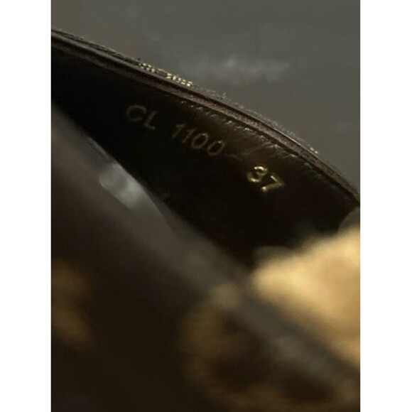 Louis Vuitton Monogram Shoes - Picture 10 of 12